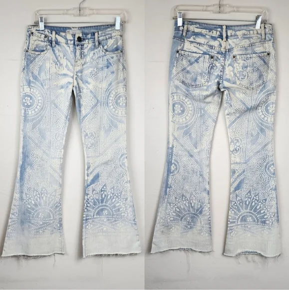 Free People Bleached Flares - Picture 2 of 9